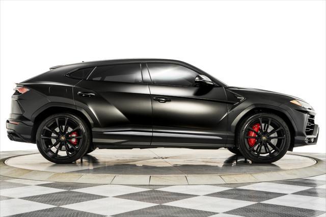 used 2022 Lamborghini Urus car, priced at $229,900