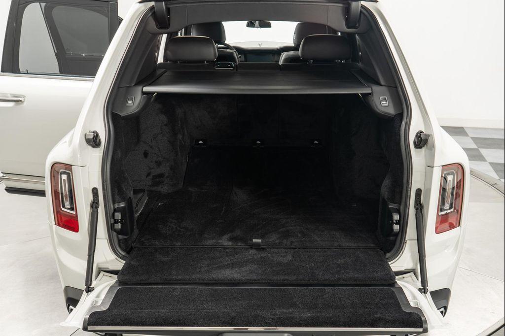 used 2020 Rolls-Royce Cullinan car, priced at $279,900