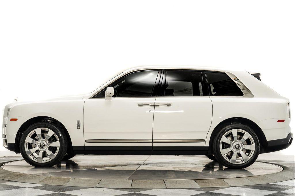 used 2020 Rolls-Royce Cullinan car, priced at $279,900