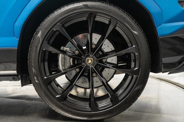 used 2022 Lamborghini Urus car, priced at $219,900