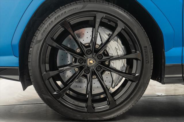 used 2022 Lamborghini Urus car, priced at $219,900