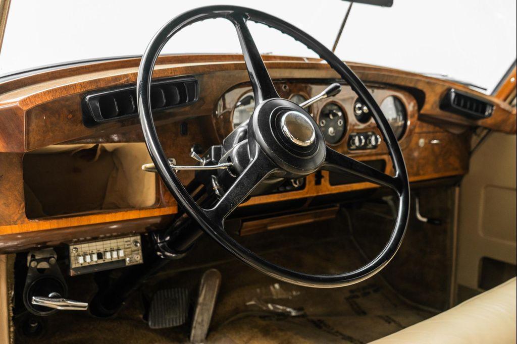 used 1960 Rolls-Royce Silver Cloud II car, priced at $59,900