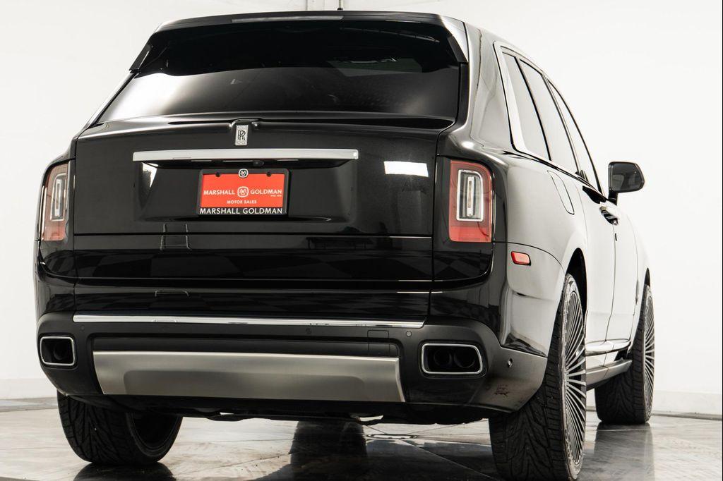 used 2022 Rolls-Royce Cullinan car, priced at $299,900