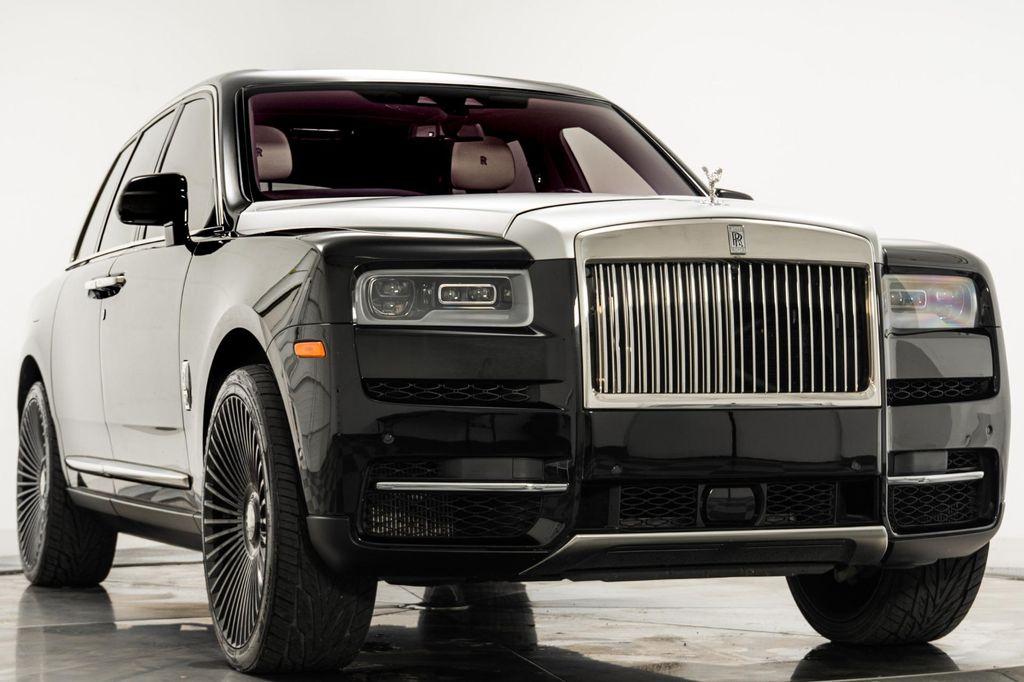 used 2022 Rolls-Royce Cullinan car, priced at $299,900