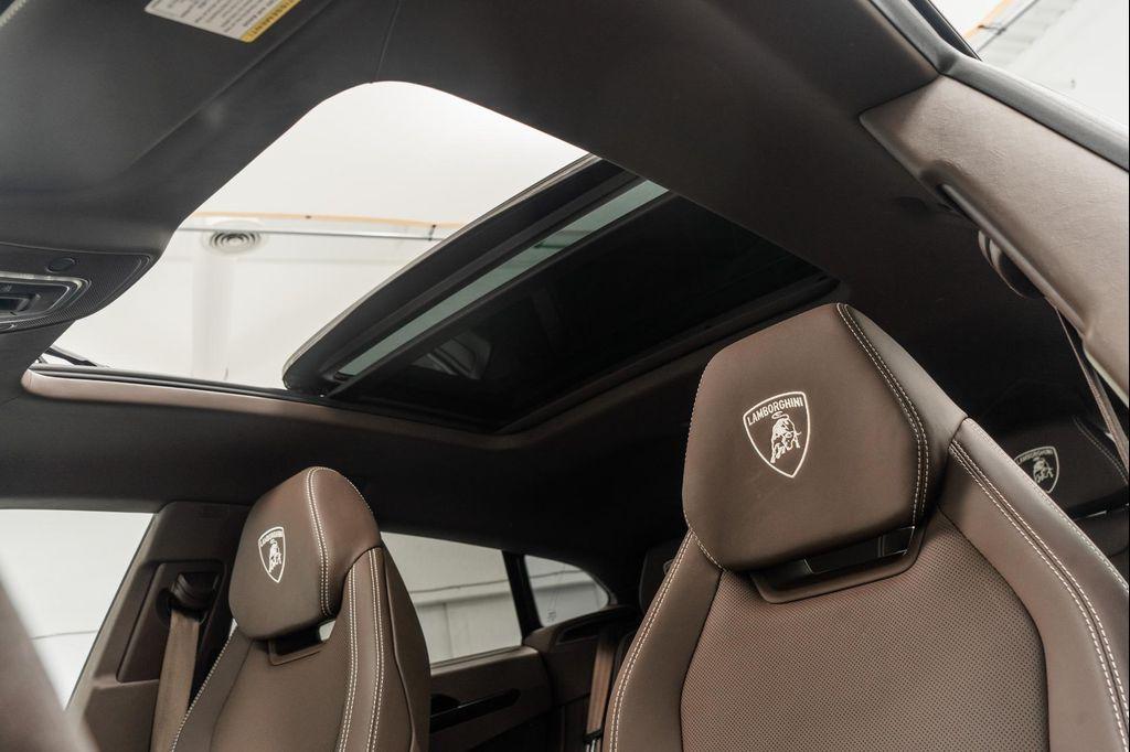 used 2022 Lamborghini Urus car, priced at $209,950