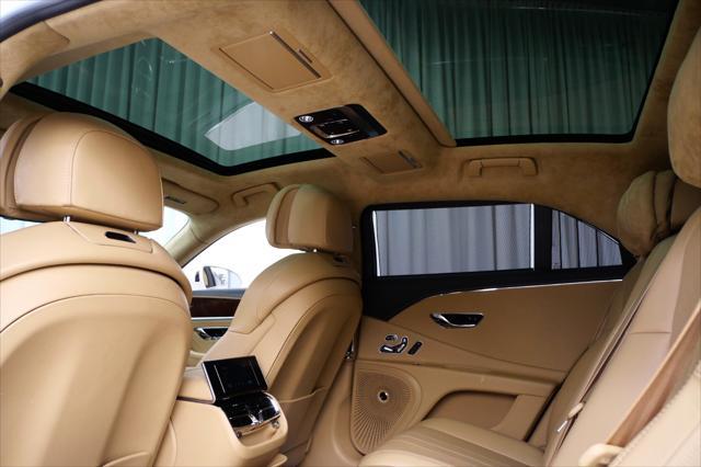 used 2022 Bentley Flying Spur Hybrid car, priced at $165,900