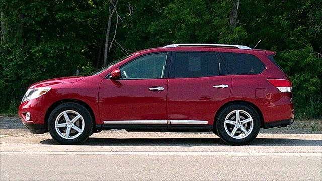 used 2015 Nissan Pathfinder car, priced at $13,950