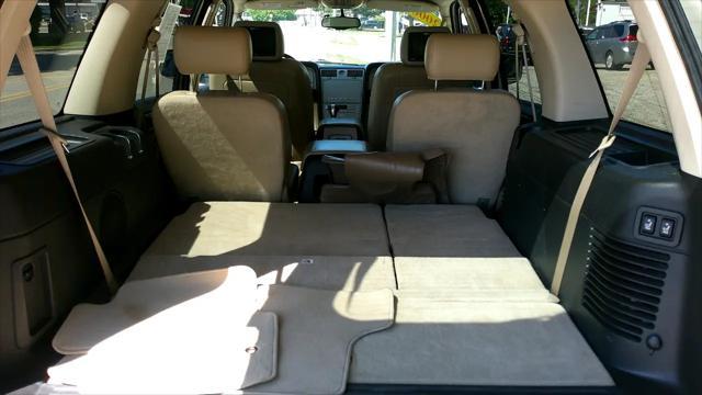 used 2005 Lincoln Navigator car, priced at $8,950