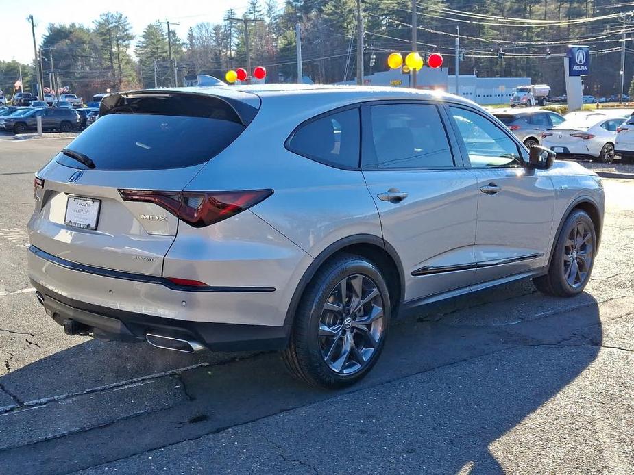 used 2022 Acura MDX car, priced at $44,575