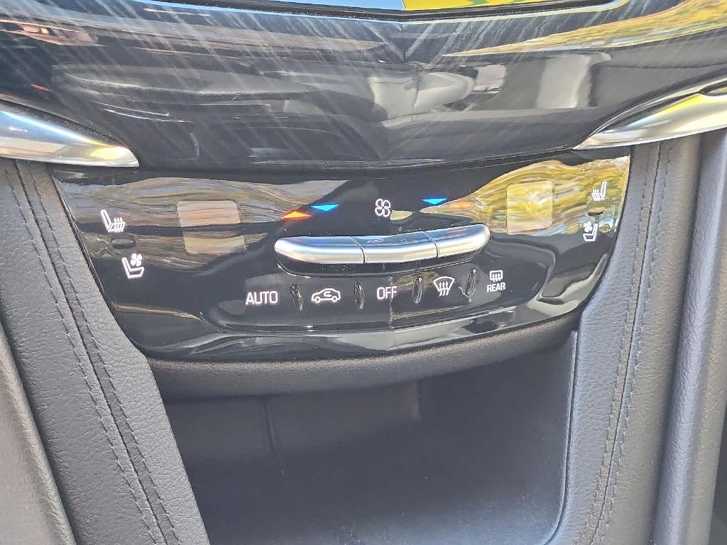 used 2020 Cadillac XT6 car, priced at $26,398