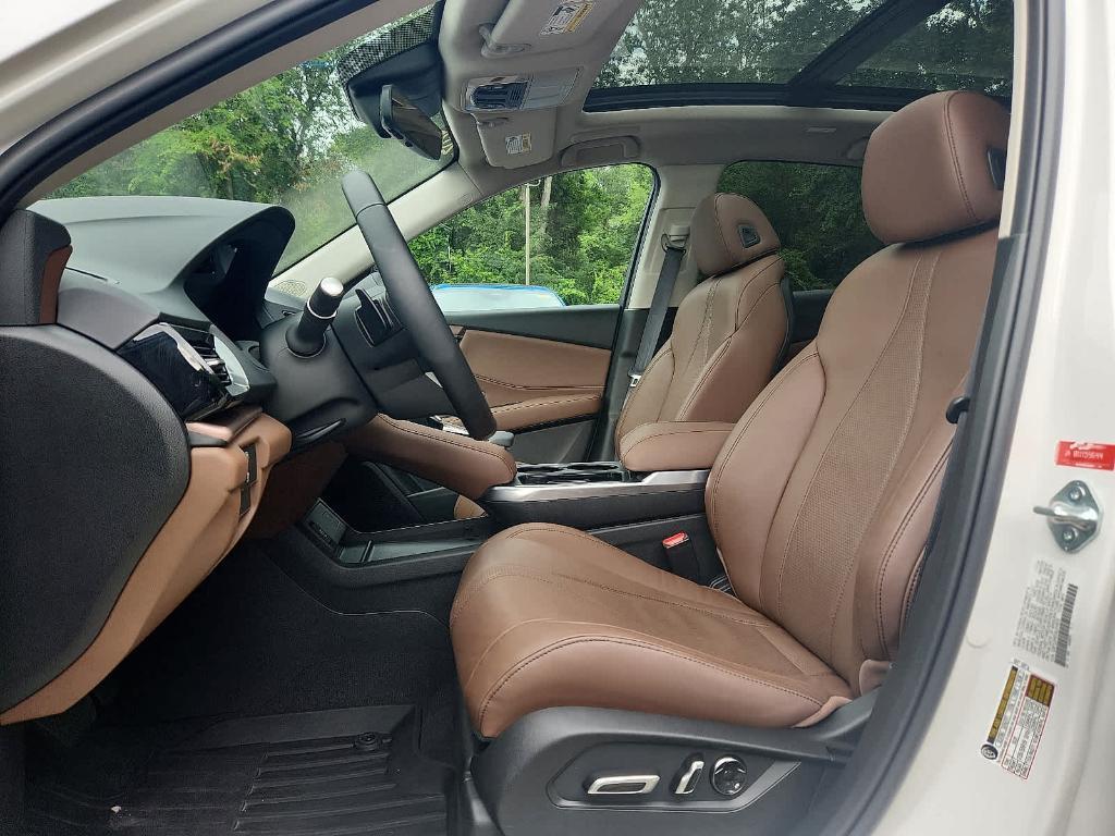 used 2025 Acura RDX car, priced at $46,995