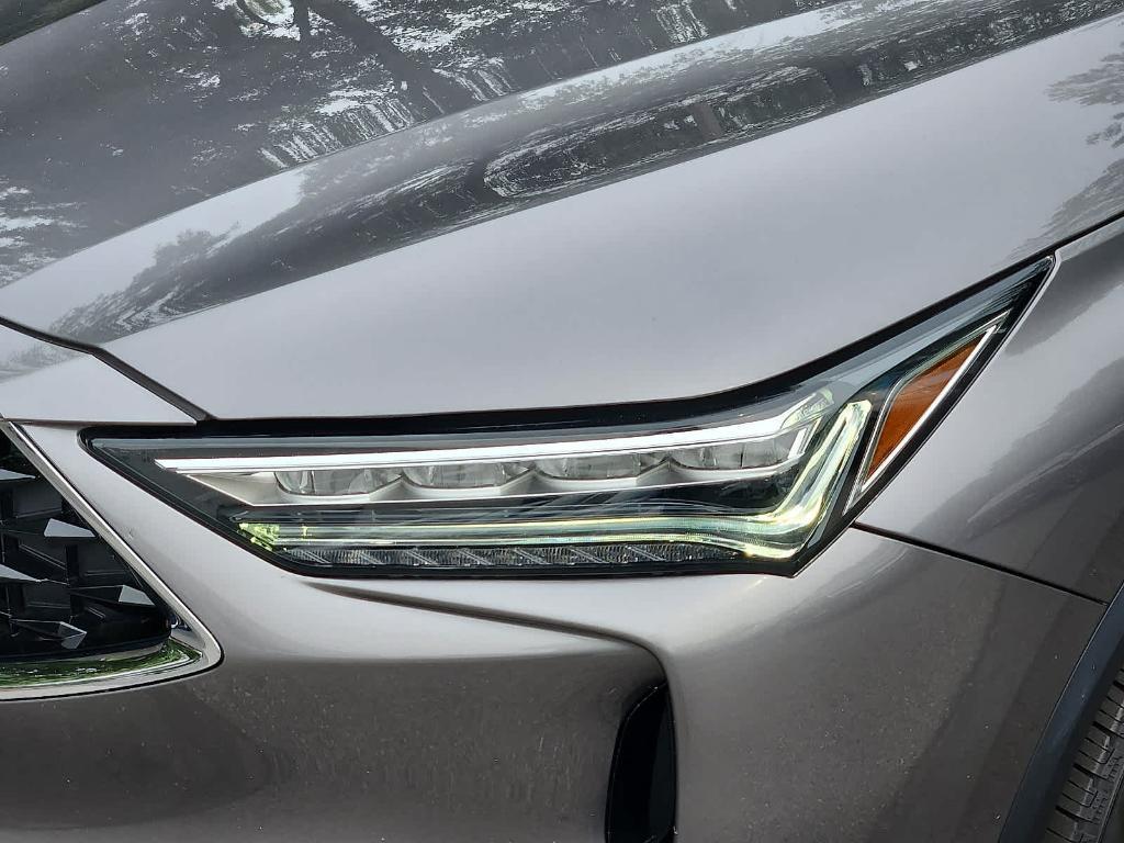 used 2022 Acura MDX car, priced at $42,395