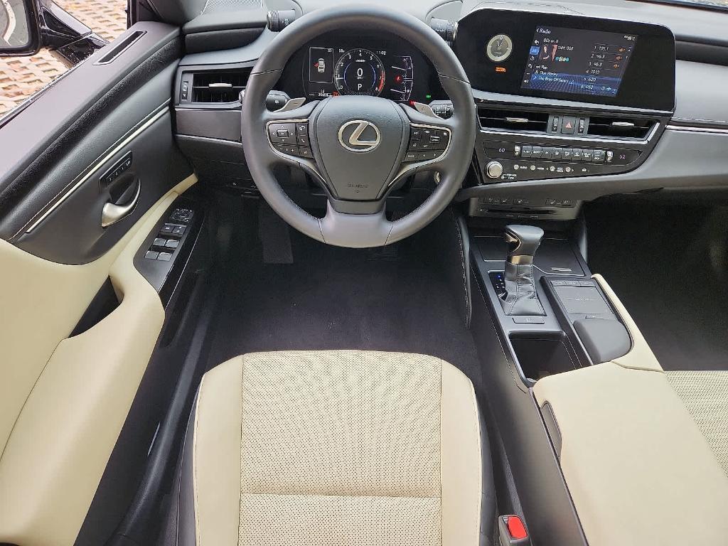 used 2022 Lexus ES 250 car, priced at $33,595