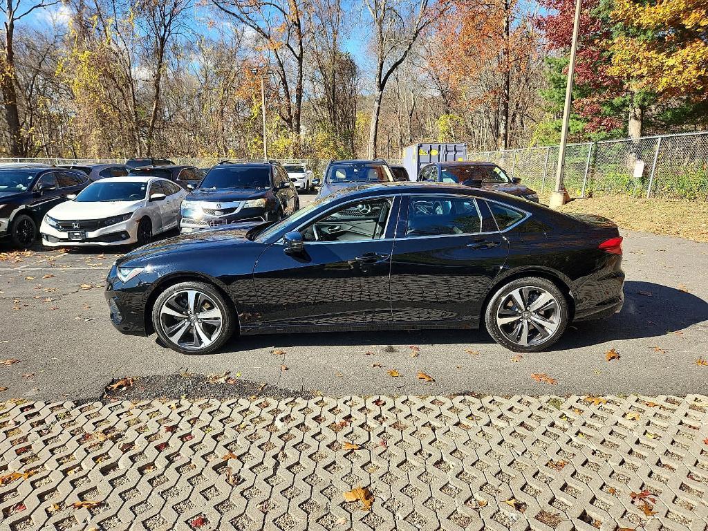 used 2025 Acura TLX car, priced at $39,995