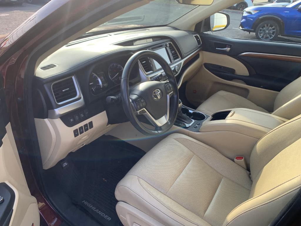 used 2017 Toyota Highlander car, priced at $25,999