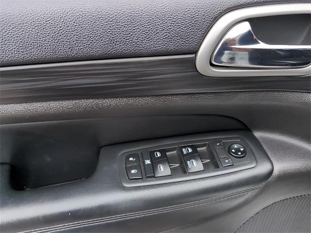 used 2019 Jeep Grand Cherokee car, priced at $18,887