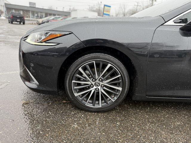 used 2022 Lexus ES 300h car, priced at $28,822