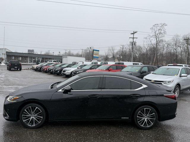 used 2022 Lexus ES 300h car, priced at $28,822