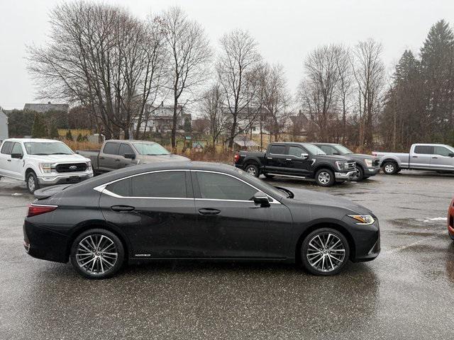 used 2022 Lexus ES 300h car, priced at $28,822