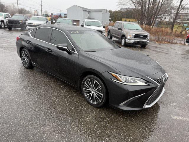 used 2022 Lexus ES 300h car, priced at $28,822