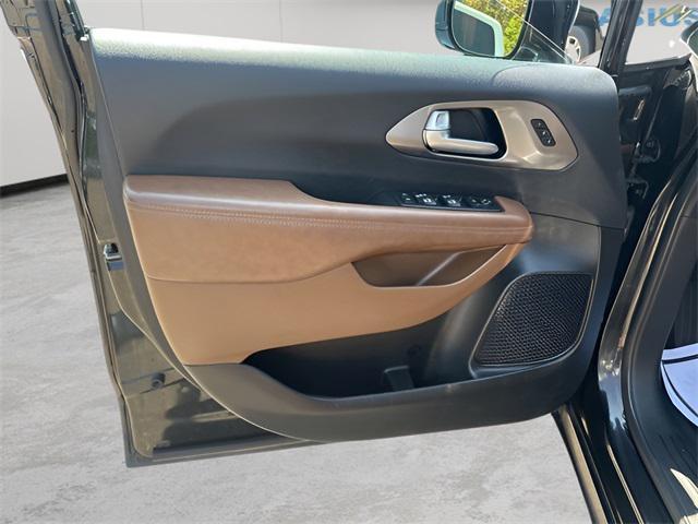 used 2017 Chrysler Pacifica car, priced at $14,166
