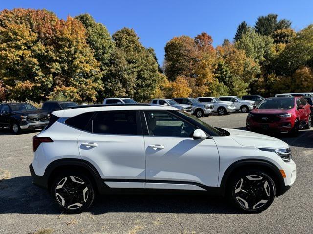 used 2024 Kia Seltos car, priced at $25,239