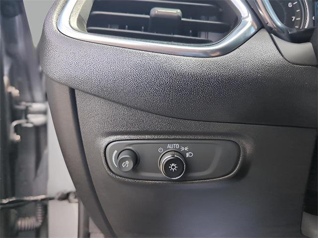 used 2023 Chevrolet Equinox car, priced at $19,055