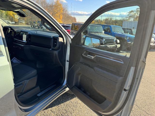 used 2024 Chevrolet Silverado 1500 car, priced at $43,994