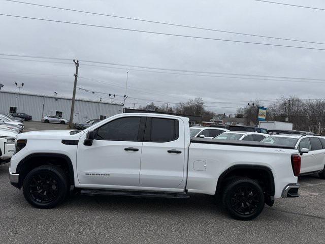 used 2023 GMC Sierra 1500 car, priced at $33,020