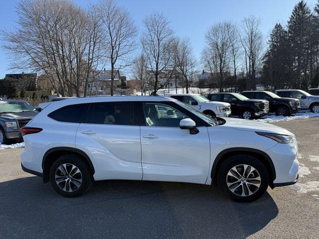 used 2021 Toyota Highlander car, priced at $27,820