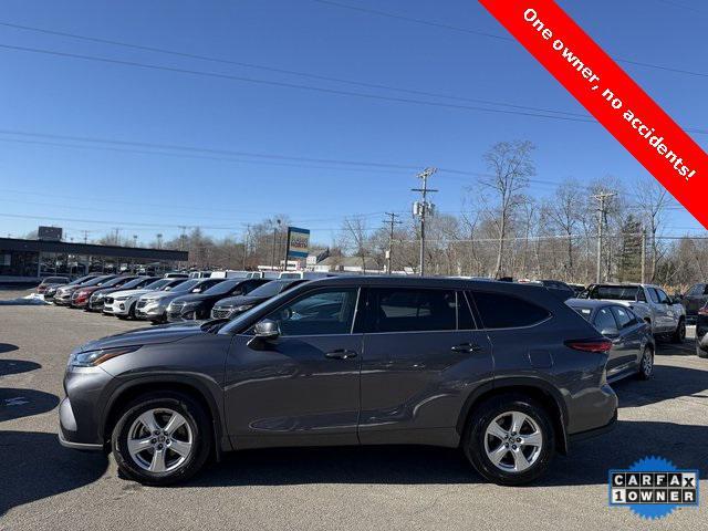 used 2022 Toyota Highlander car, priced at $29,474