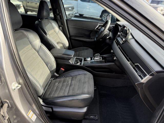 used 2022 Mitsubishi Outlander car, priced at $21,979