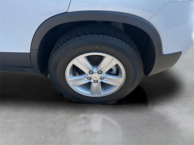 used 2022 Chevrolet Trax car, priced at $13,103