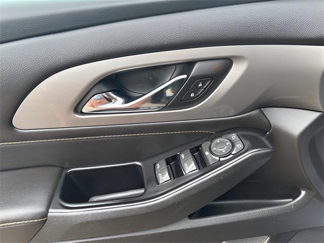 used 2019 Chevrolet Traverse car, priced at $23,498