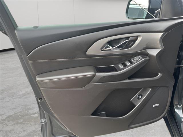 used 2019 Chevrolet Traverse car, priced at $23,498