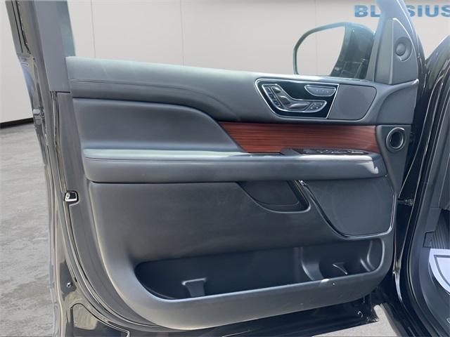used 2022 Lincoln Navigator car, priced at $51,479