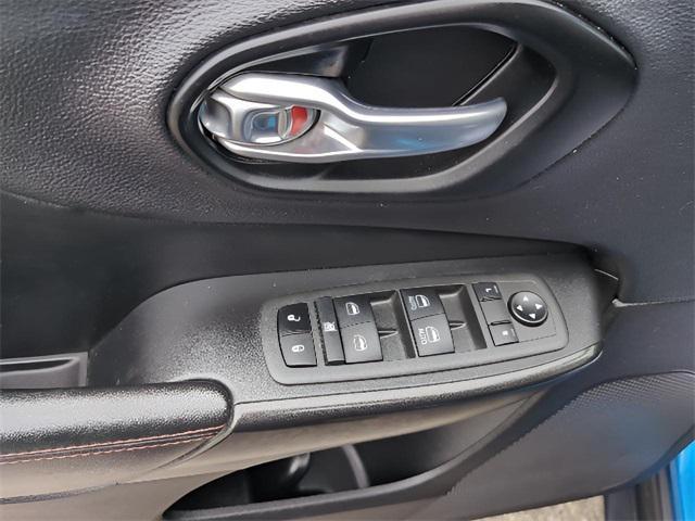 used 2022 Jeep Cherokee car, priced at $19,988