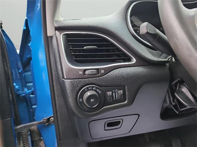 used 2022 Jeep Cherokee car, priced at $19,988