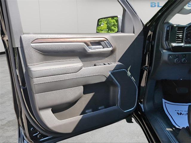 used 2025 Chevrolet Silverado 1500 car, priced at $46,317