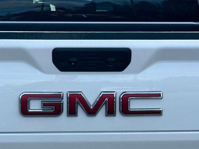 used 2022 GMC Sierra 1500 car, priced at $36,989