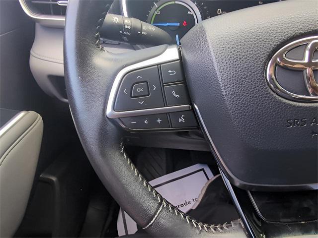 used 2021 Toyota Highlander Hybrid car, priced at $27,950