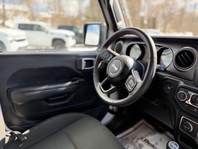 used 2023 Jeep Gladiator car, priced at $27,988