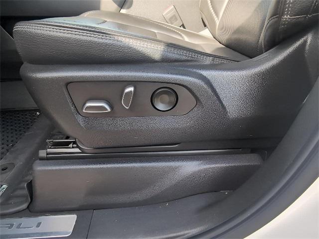 used 2022 GMC Sierra 1500 car, priced at $47,622