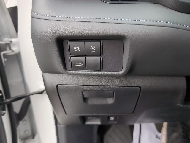 used 2024 Toyota Highlander car, priced at $37,988