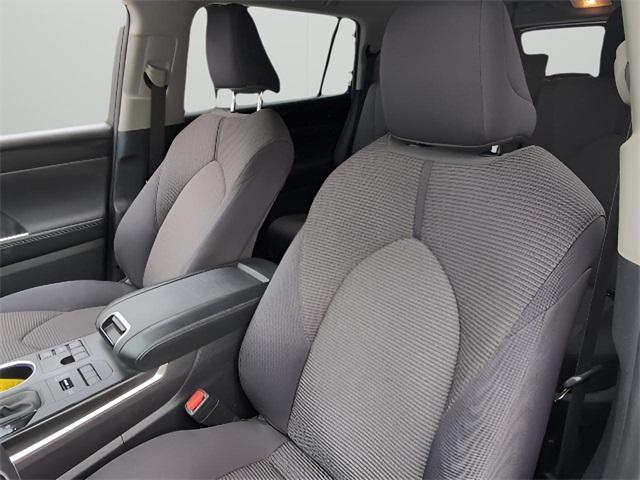 used 2024 Toyota Highlander car, priced at $32,780