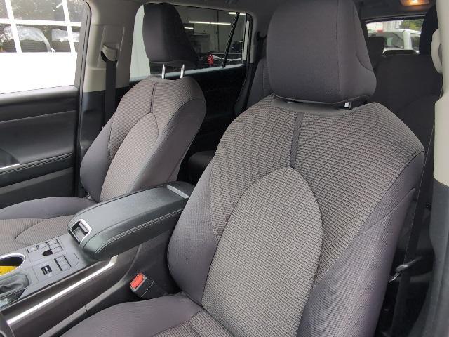 used 2024 Toyota Highlander car, priced at $37,988
