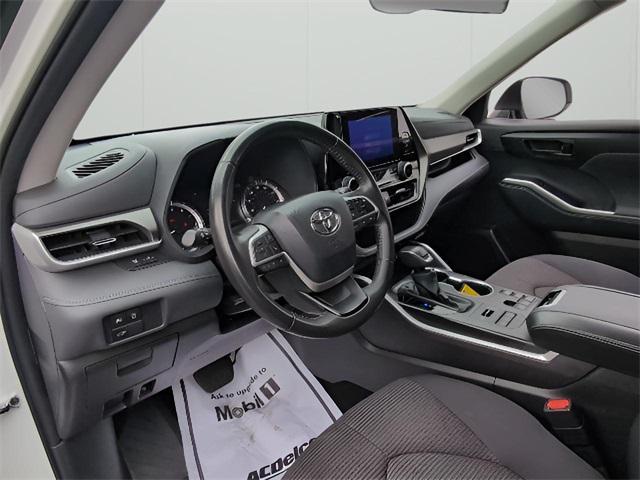 used 2024 Toyota Highlander car, priced at $32,780