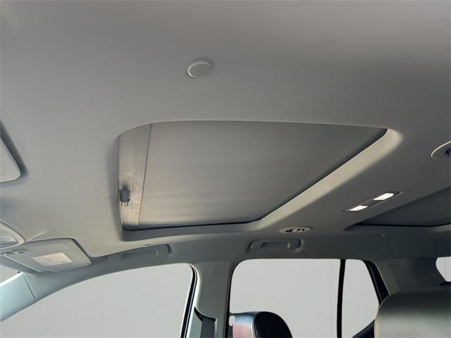 used 2020 Chevrolet Traverse car, priced at $21,988