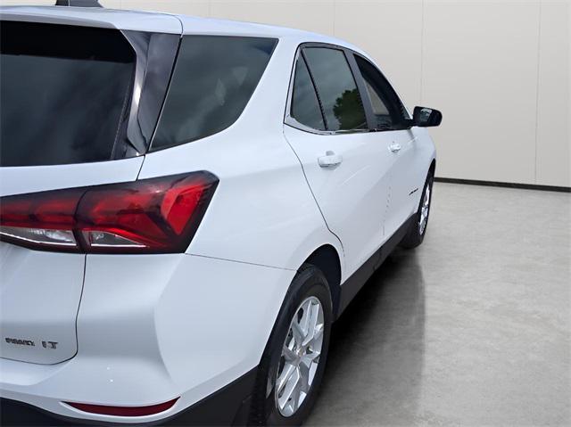 used 2023 Chevrolet Equinox car, priced at $21,989