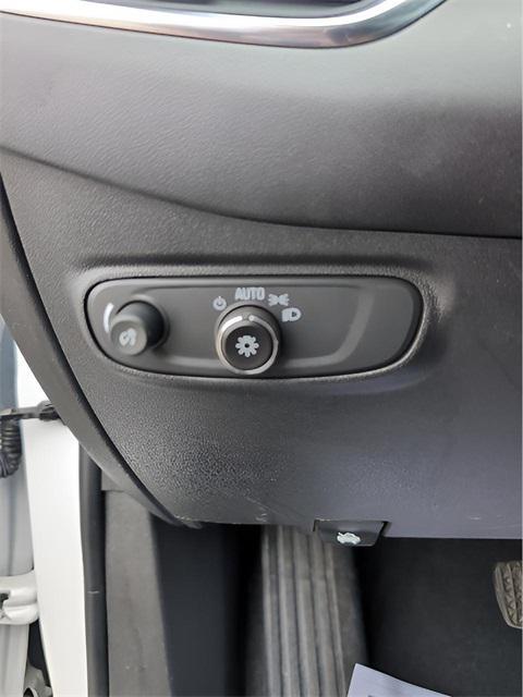 used 2023 Chevrolet Equinox car, priced at $21,989